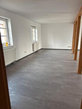 Foto - Helle 3-Zimmer-Wohnung mit neuer Küche, Balkon & Stellplatz