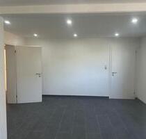 Großzügige 3-Zimmer-Wohnung mit Balkon in Oberdresselndorf - Burbach