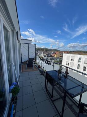 Foto - ***2 Zi.-Dachgeschosswohnung mit Einbauküche und Balkon!***