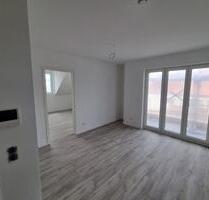 Moderne Dachgeschosswohnung mit Aufzug und Balkon - Dinkelsbühl