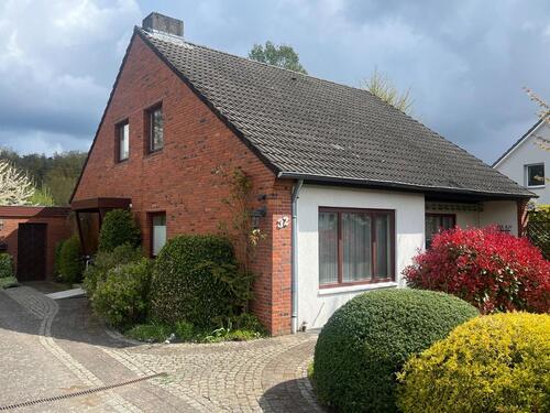 Foto - Einfamilienhaus mit Potential in Bestlage von Bad Schwartau !!