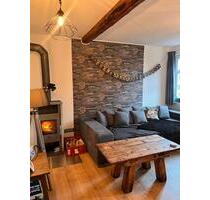 Charmante, sanierte Altbauwohnung EG mit großer Terasse - Bad Zwesten