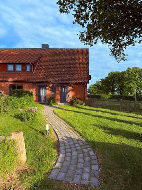 Foto - Wohnen im Grünen- 3-Zimmer-Wohnung für ruhigen, netten Mieter