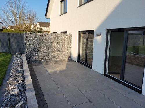 Foto - Schöne Doppelhaushälfte + Carport zu vermieten