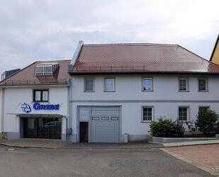 Haus mit 2 Wohnungen, Büro, Werstatt, Garagen und Nebengelass - Apolda