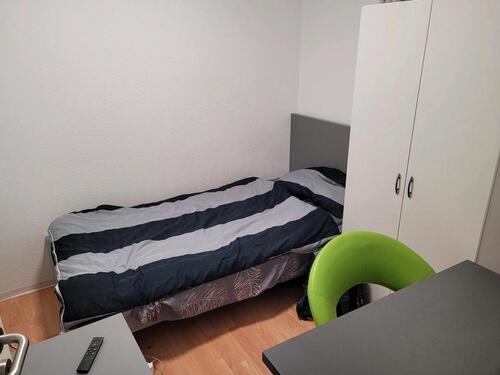Foto - WG Zimmer Nahe Darmstadt - 450,00&nbsp;EUR Kaltmiete, ca.&nbsp; 120,00&nbsp;m&sup2;
