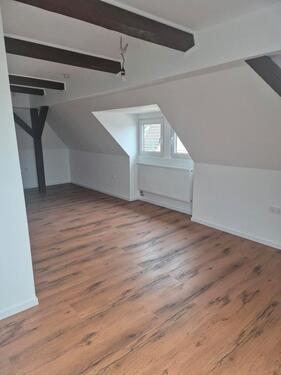 Foto - 1.5 Zimmer Dachgeschoßwohnung zur Miete in Lahnau