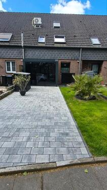 Foto - Modernisiertes 5-Zimmer Reihenhaus mit Doppelgarage