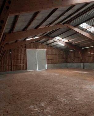 Foto - 1 Hallenstellplatz (8 Meter Länge)