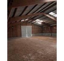 1 Hallenstellplatz (8 Meter Länge) - Grebin