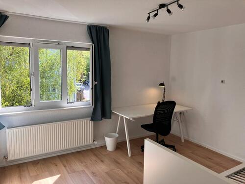 Foto - 3er Frauen WG Möbliert Ludwigsburg – S4 Favoritepark - PH HVF