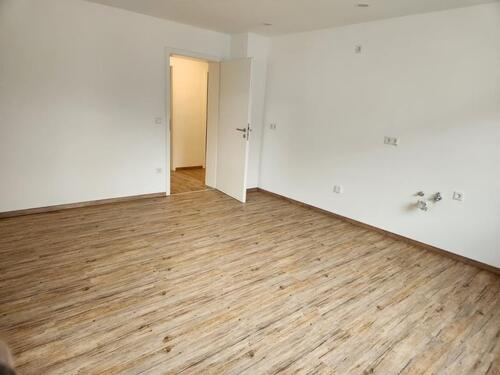 Foto - Erstbezug nach Kernsanierung - 970,00&nbsp;EUR Kaltmiete, ca.&nbsp; 100,00&nbsp;m&sup2;