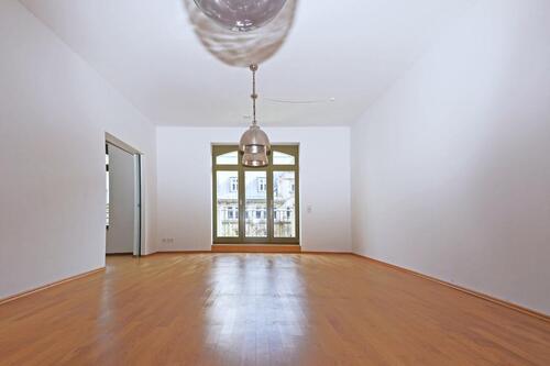 Foto - Hochwertig sanierte 3-Zimmer Altbauwohnung in Top-Lage Frankfurt