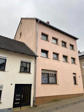 Foto - 14 Zimmer Mehrfamilienhaus, Wohnhaus zum Kaufen in Bad Breisig