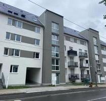 große 4-Raumwohnung in Innenstadtnähe mit Tiefgaragenstellplatz - Jena Kernberge