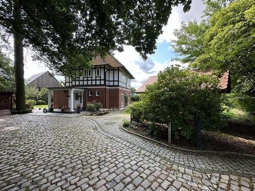 Foto - prestigeträchtige Villa - 1.085.000,00&nbsp;EUR Kaufpreis, ca.&nbsp; 263,00&nbsp;m&sup2;