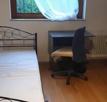 Großes Zimmer in chilliger Studenten-WG - Tübingen Derendingen