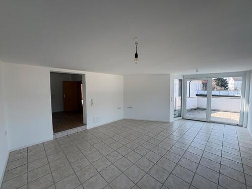 Foto - Frisch renovierte 4-Zimmer-Wohnung mit großzügiger Dachterrasse