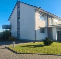 Attraktive 2-Zimmer-Wohnung mit eigenem Garten EG - Rühen