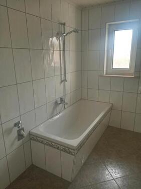Foto - 3 Zimmer Wohnung zu vermieten - 700,00&nbsp;EUR Kaltmiete, ca.&nbsp; 90,00&nbsp;m&sup2;