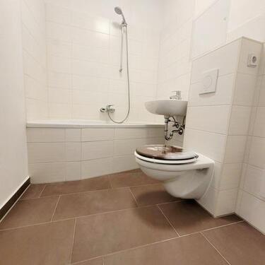 Foto - 3-Zimmer mit Balkon und Aufzug - 393,00&nbsp;EUR Kaltmiete, ca.&nbsp; 56,10&nbsp;m&sup2;