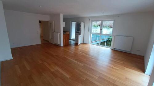 Foto - Helle 4-Zimmer-Wohnung mit Garten zu vermieten