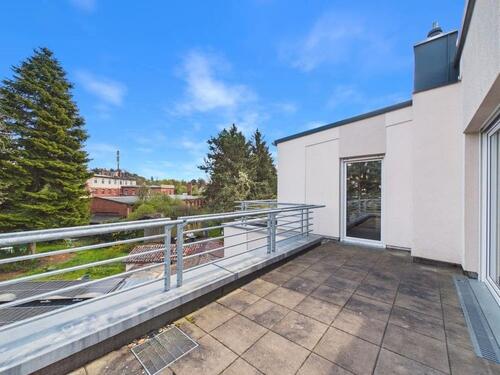 Foto - Modern wohnen, entspannt leben: 2-Zimmer-Penthouse mit Terrasse und Stellplatz