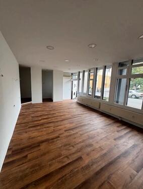 Foto - Helle renovierte Gewerbeimmobilie im EG, Zentrumsnah