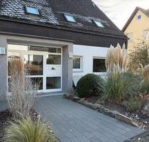 Helle und großzügige 5-Zimmer-Wohnung (140 m²) in Kirchen (Sieg)