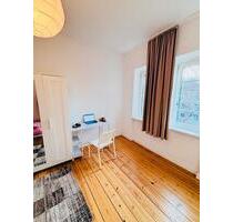 WG Zimmer zu vermieten - 670,00&nbsp;EUR Kaltmiete, ca.&nbsp; 63,00&nbsp;m&sup2; in Berlin (PLZ: 12165) Steglitz-Zehlendorf