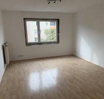 3 Zimmer-Wohnung mit Balkon und Gartenanteil in Schöneberg - Berlin Mitte