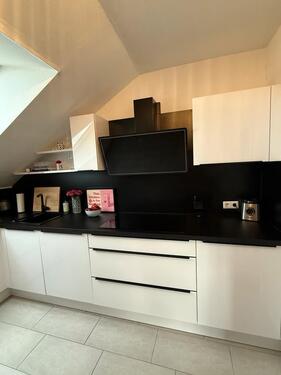 Foto - Moderne, helle 2 Zimmer Wohnung mit großer Dachterrasse