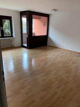 Foto - Helle 3-Zimmer-Wohnung mit Balkon & Einbauküche – 73,88 m²