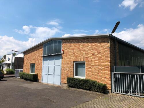 Foto - Gewerbehalle mit Hof zu vermieten Stellplätze, Parkplätze