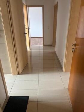 Foto - Sonnige, kernsanierte 3-Zimmer-Wohnung mit Balkon am See