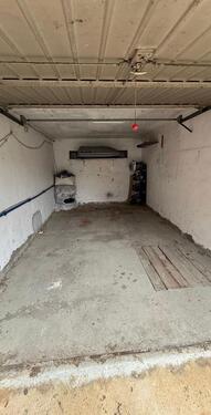 Foto - Garage verschließbar - 100,00&nbsp;EUR Miete,
