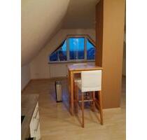 1 Zimmer DG.Wohnung zum 01.01.2026 oder früher in Schönkirchen