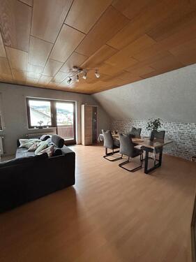Foto - 3 Zimmer Dachgeschoßwohnung zur Miete in Wehretal
