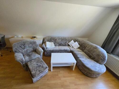 Foto - DG-Einzimmer-Wohnung ab sofort zu vermieten