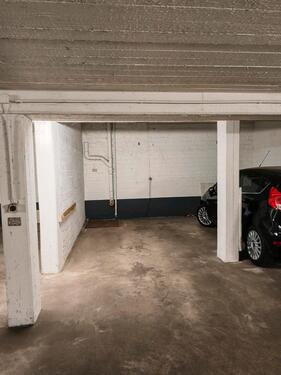 Foto - Tiefgaragenstellplatz - 90,00&nbsp;EUR Miete,