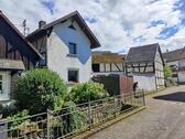 Foto - Kleine renovierungsbedürftige Fachwerkhofanlage
