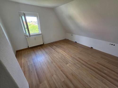 Foto - 3 Zimmer Dachgeschoßwohnung zur Miete in Neuendettelsau