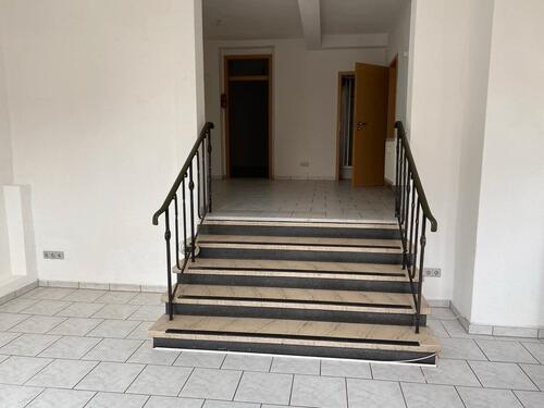 Foto - Frisch renovierter Laden zu vermieten