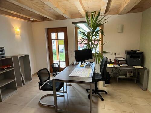 Foto - Geschäftsräume - 390,00 EUR Kaltmiete,