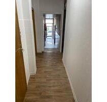 Haus zur Mitete ab sofort - 1.300,00 EUR Kaltmiete, in Idar-Oberstein (PLZ: 55743)