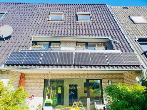 Foto - LICHTDURCHFLUTETES REIHENHAUS INKL. GARAGE IN ALTWARMBÜCHEN