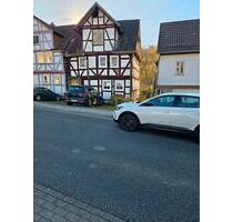 Renovierungs und Sanierungsbedütiges Fachwerkhaus zu verkaufen - Helsa