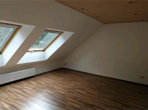 Foto - 4 Zimmer Dachgeschoßwohnung in Schiffweiler