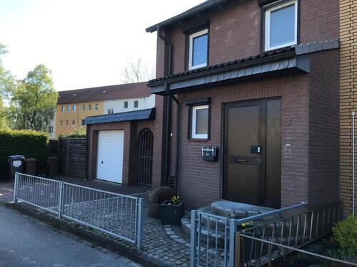 Foto - Erstbezug nach Renovierung - charmantes Reihenendhaus mit Garage