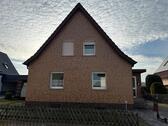 Foto - EinZweifamilienhaus mit großen Garten